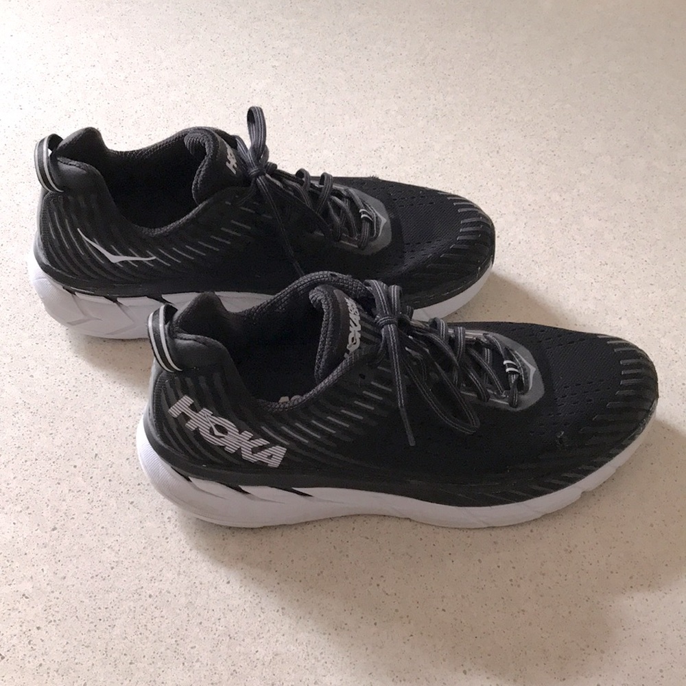 Hoka men’s black size 11.5